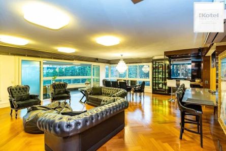 Apartamento com 3 Quartos à venda, 223m² no Bela Vista, Porto Alegre