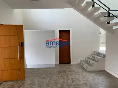 Casa com 3 Quartos para alugar, 330m² no Jardim Terras de São João, Jacareí