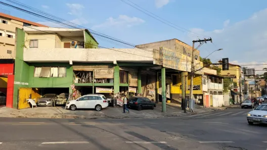 Galpão/Depósito/Armazém com 1 Quarto à venda, 360m² no Cinquentenário, Belo Horizonte