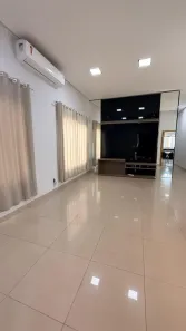 Casa de Condomínio com 3 Quartos para alugar, 250m² no Condomínio Florais Cuiabá Residencial, Cuiabá