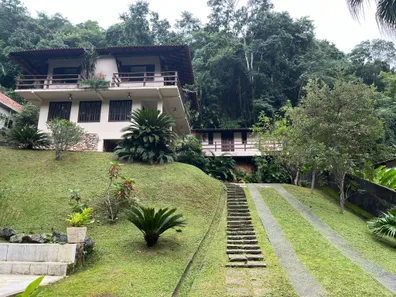 Casa com 3 Quartos à venda, 300m² no Itaipu, Niterói
