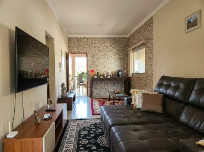Casa com 2 Quartos à venda, 159m² no Parque das Laranjeiras, Uberaba