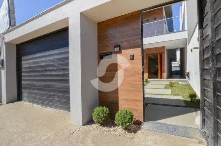 Casa com 3 Quartos à venda, 223m² no Itaipu, Niterói