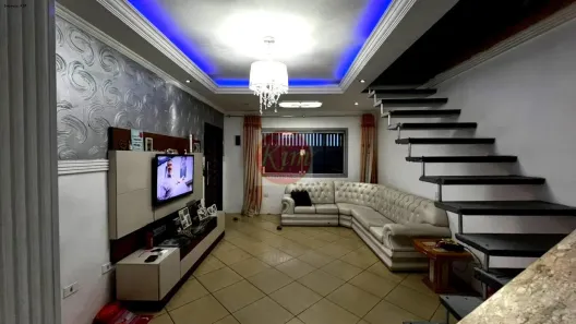 Sobrado com 3 Quartos à venda, 262m² no Cidade Kemel, São Paulo