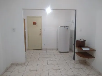 Kitnet para alugar, 40m² no Boqueirão, Santos