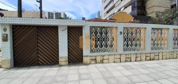 Casa com 4 Quartos para alugar, 400m² no Boa Vista, Recife
