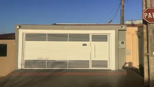 Casa com 2 Quartos à venda, 114m² no Jardim Tropical, Londrina