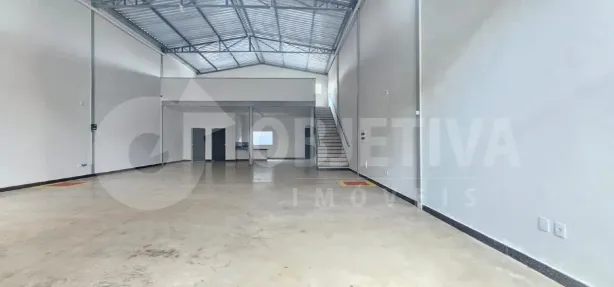 Galpão/Depósito/Armazém para alugar, 250m² no Centro, Uberlândia