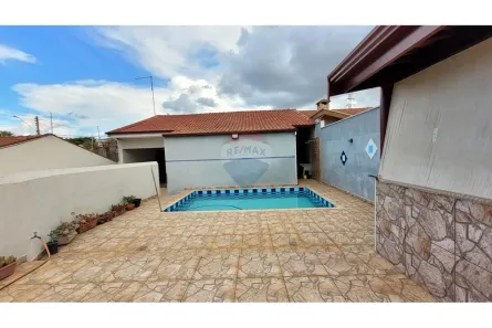 Casa com 4 Quartos para alugar, 224m² no Jardim Paulistano, Americana