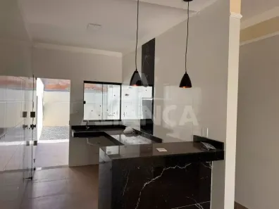 Casa com 2 Quartos à venda, 56m² no Jardim Canaã, Uberlândia