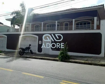 Casa com 5 Quartos à venda, 700m² no Centro, Salto