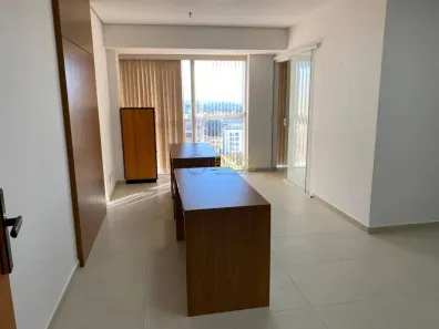 Sala Comercial para venda ou aluguel, 40m² no Centro, Pindamonhangaba