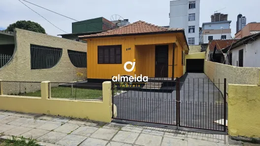 Casa com 2 Quartos para alugar, 133m² no Nonoai, Santa Maria