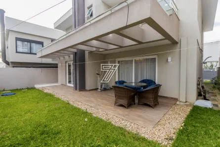 Casa de Condomínio com 4 Quartos à venda, 316m² no Tingui, Curitiba