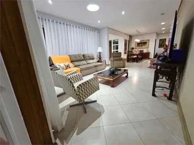 Casa com 4 Quartos para alugar, 230m² no Brooklin Paulista, São Paulo