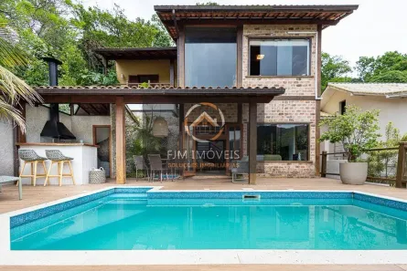 Casa de Condomínio com 4 Quartos à venda, 258m² no São Francisco, Niterói