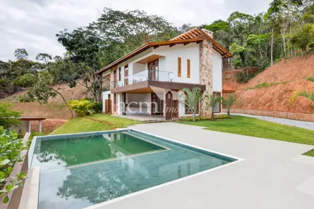 Casa de Condomínio com 5 Quartos à venda, 6500m² no Itaipava, Petrópolis