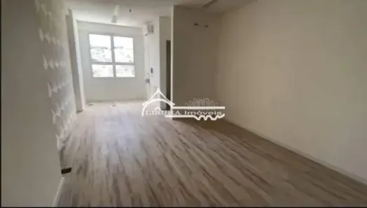 Sala Comercial com 1 Quarto à venda, 28m² no Centro, Jacareí