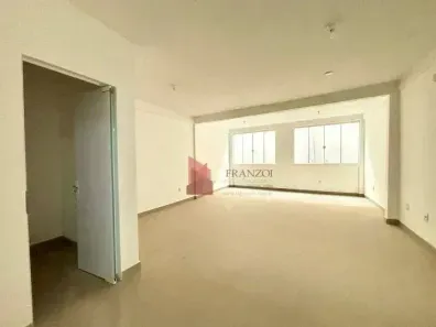 Sala Comercial para alugar, 29m² no Cordeiros, Itajaí