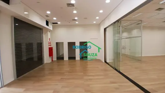 Ponto Comercial para alugar, 300m² no Vila Dirce, Carapicuíba