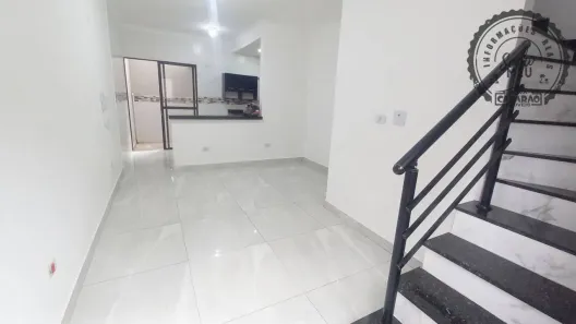 Casa de Condomínio com 2 Quartos para alugar, 62m² no Guilhermina, Praia Grande