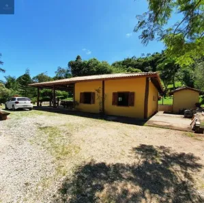 Fazenda/Sítio com 2 Quartos à venda, 200m² no Registro, Taubaté