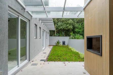 Casa de Condomínio com 3 Quartos à venda, 210m² no Hípica, Porto Alegre