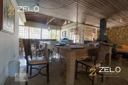 Casa com 5 Quartos à venda, 438m² no Vila Brandina, Campinas