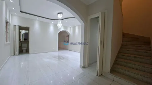 Casa com 3 Quartos para alugar, 320m² no Vila Monumento, São Paulo