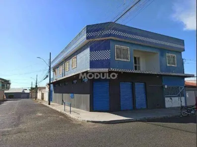 Ponto Comercial para alugar, 200m² no Granada, Uberlândia