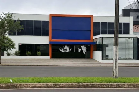 Ponto Comercial para alugar, 500m² no Igapó, Londrina