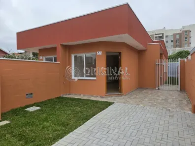 Casa com 3 Quartos para alugar, 75m² no Orleans, Curitiba