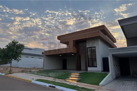 Casa com 3 Quartos à venda, 188m² no Residencial Villa Toscana, Rondonópolis