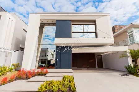 Casa com 4 Quartos à venda, 290m² no São Braz, Curitiba