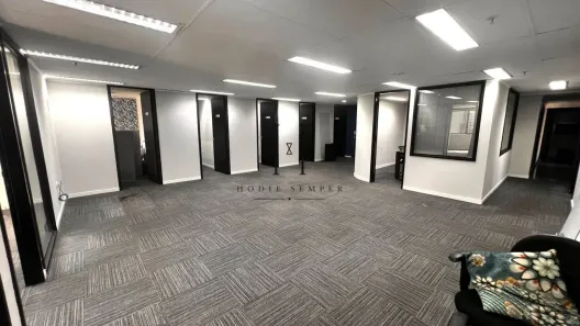 Sala Comercial para venda ou aluguel, 206m² no Cidade Monções, São Paulo
