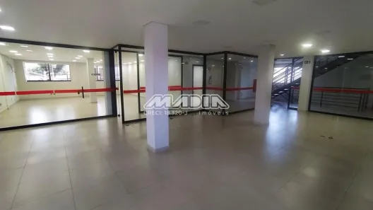 Prédio Comercial com 3 Quartos para alugar, 1275m² no Vila São Sebastião, Valinhos