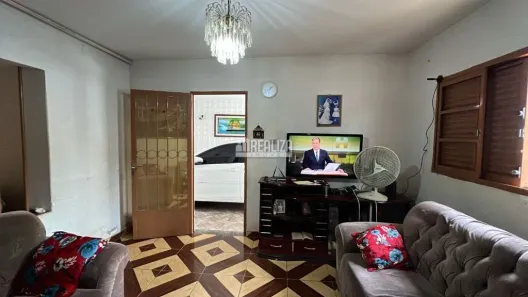 Casa com 6 Quartos à venda, 100m² no Nossa Senhora da Abadia, Uberaba