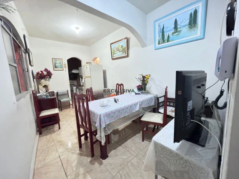 Casa com 3 quartos — Caiçaras, Belo Horizonte
