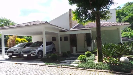 Casa de Condomínio com 4 Quartos à venda, 1000m² no Maceió, Niterói