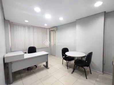 Sala Comercial para alugar, 152m² no Centro Histórico, Porto Alegre