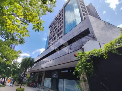 Sala Comercial para alugar, 120m² no Três Figueiras, Porto Alegre