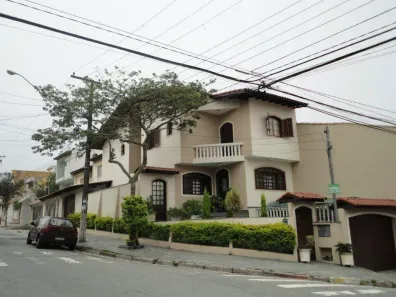 Sobrado com 3 Quartos à venda, 230m² no Jardim Las Vegas, Santo André