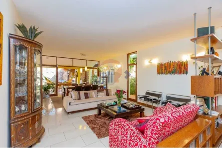 Sobrado com 4 Quartos à venda, 351m² no Vila Madalena, São Paulo