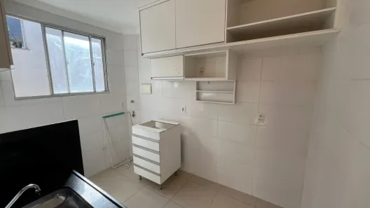 Apartamento com 2 Quartos para alugar, 45m² no Cabral, Contagem