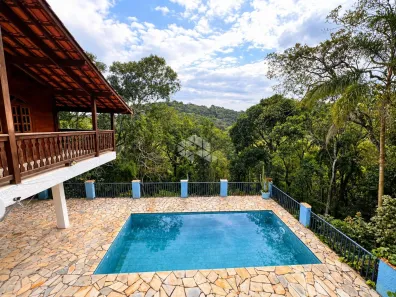Fazenda/Sítio com 4 Quartos à venda, 212m² no Caraguatá, Mairiporã