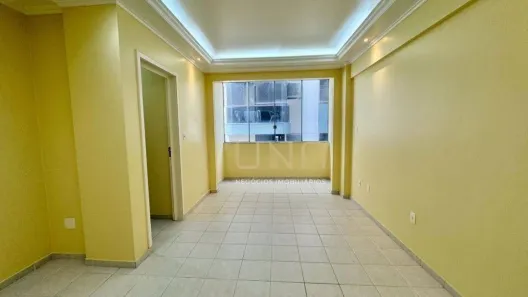 Apartamento com 2 Quartos à venda, 65m² no Centro, Florianópolis