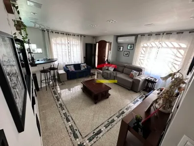 Casa de Condomínio com 3 Quartos para alugar, 235m² no Vila Mariza Mazzei, São Paulo