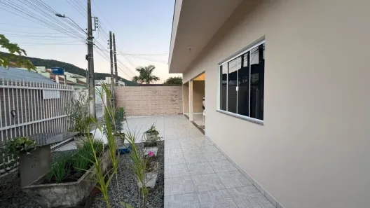 Casa com 2 Quartos à venda, 150m² no Alto São Bento, Itapema
