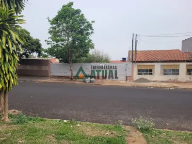 Casa com 2 Quartos para alugar, 50m² no Jardim dos Estados, Londrina