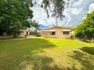 Fazenda/Sítio com 3 Quartos à venda, 3800m² no centro, Socorro